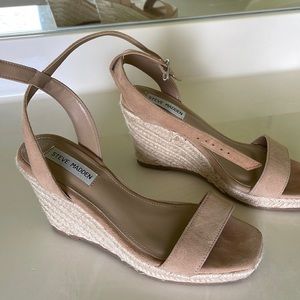 Parra Steve Madden wedges 7.5M - too high for me.